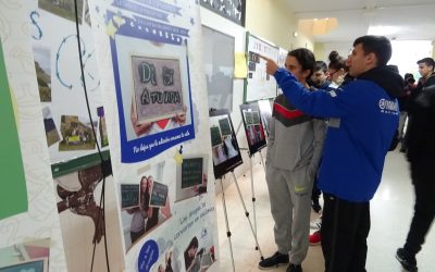 El instituto Ciudad de Algeciras inaugura la exposición itinerante  Sonríe sin drogas, que podrá verse en otros cuatro centros educativos