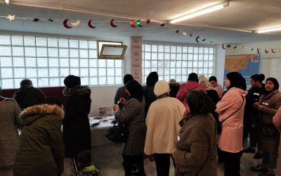 Un desayuno muy concurrido sirve de comienzo al taller de clases de español del proyecto Migrantes en Igualdad