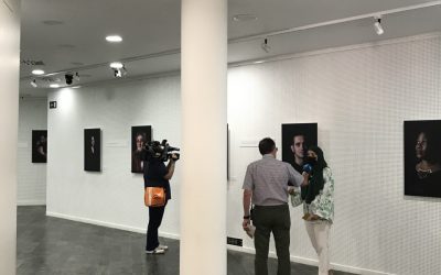 Márgenes y Vínculos abre en la biblioteca Adolfo Suárez de Ceuta su exposición fotográfica Idas y venidas