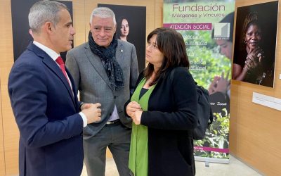 La exposición Idas y venidas se muestran en la Subdelegación del Gobierno en Cádiz
