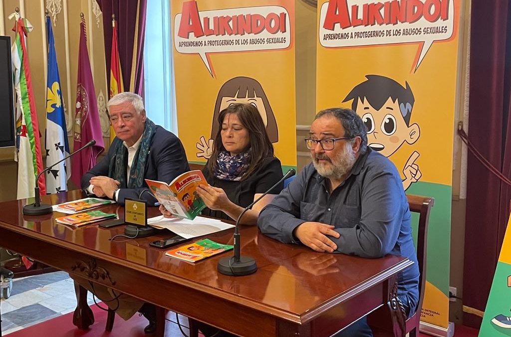 El Ayuntamiento de Cádiz y Márgenes y Vínculos editan un tebeo para prevenir los abusos sexuales a menores