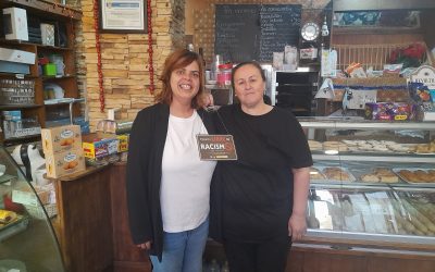 Cincuenta establecimientos de Algeciras y Ceuta se unen a la campaña de Márgenes y Vínculos Espacios libres de racismo